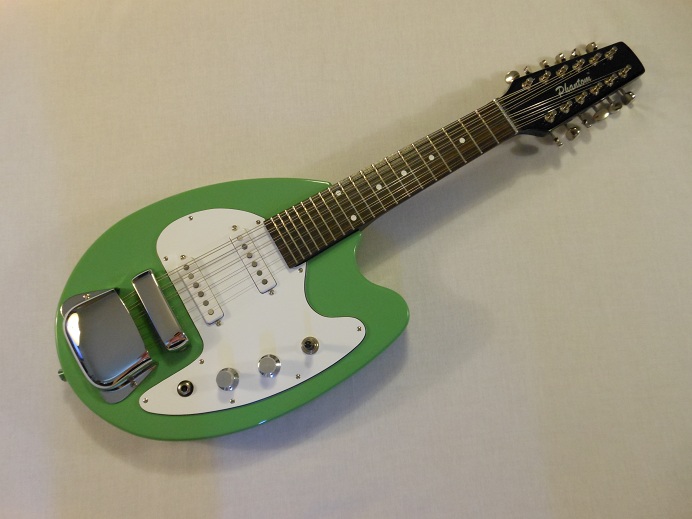 Mando Guitar Picture 1